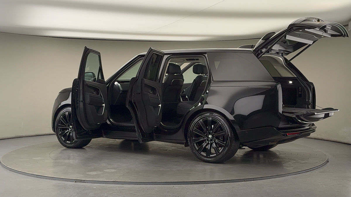 More views of Land Rover Range Rover