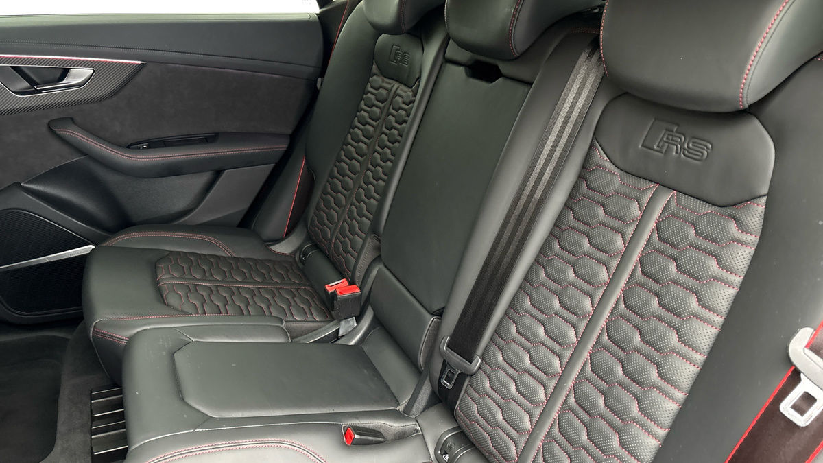Audi RSQ8 Image 8