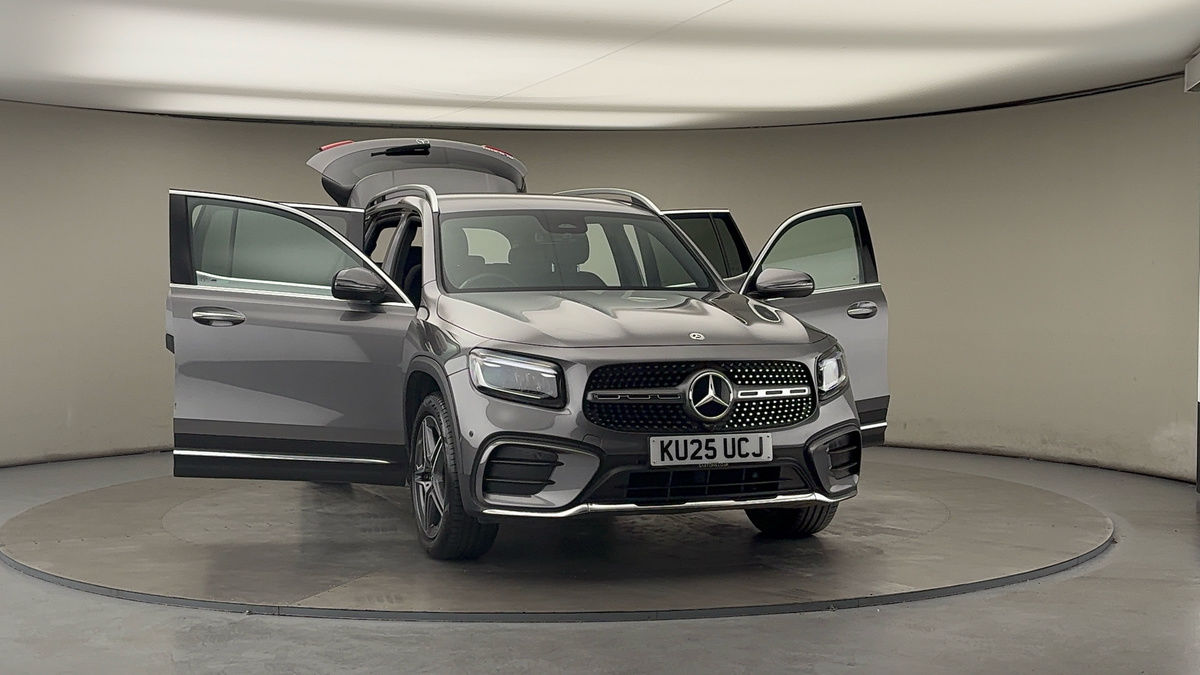 More views of Mercedes-Benz GLB