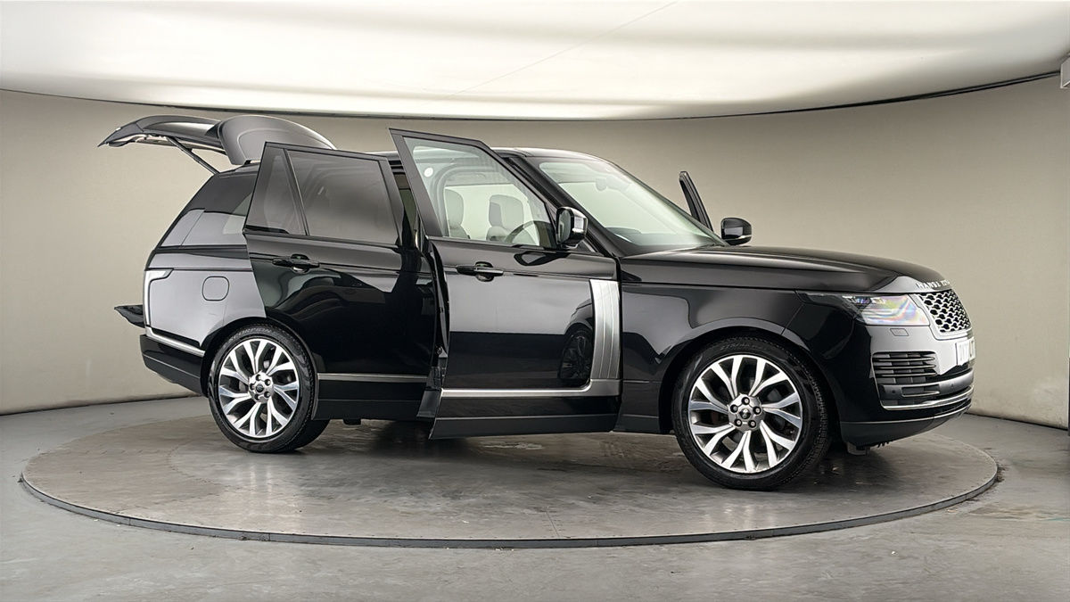 More views of Land Rover Range Rover