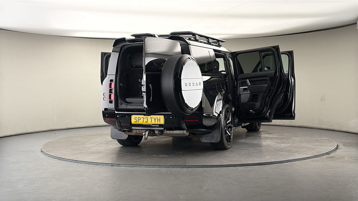 More views of Land Rover Defender 130