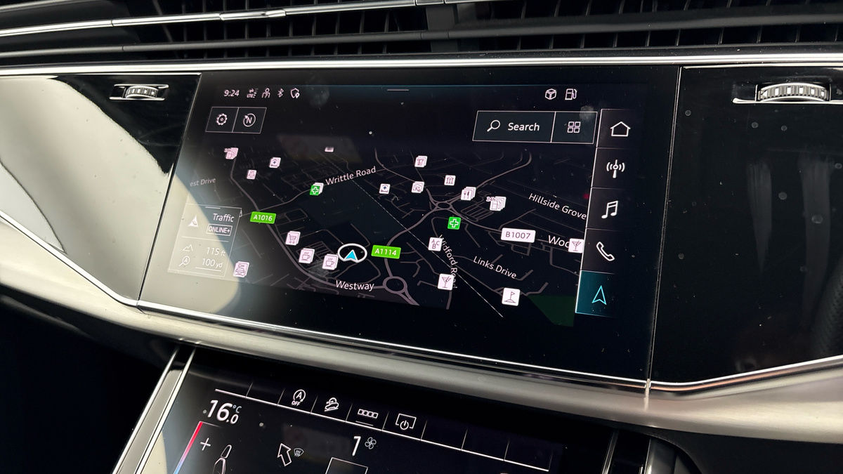 Audi Q7 Image 17
