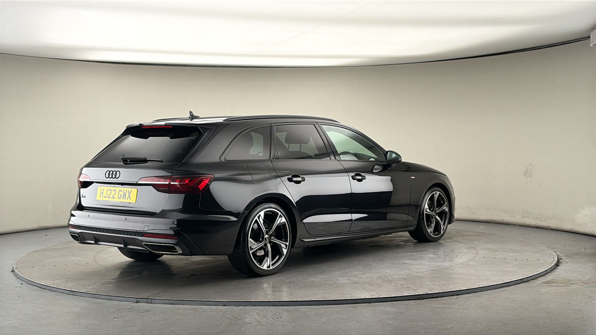 Audi A4 Avant Image 21