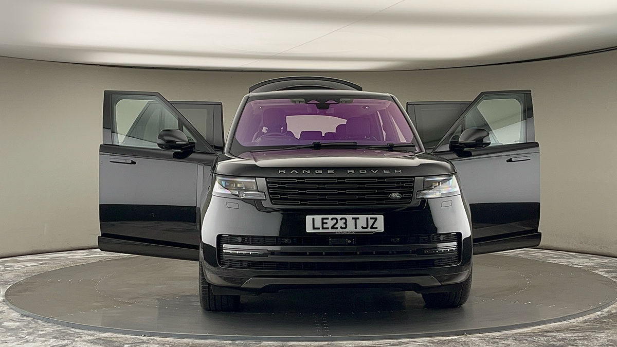 More views of Land Rover Range Rover