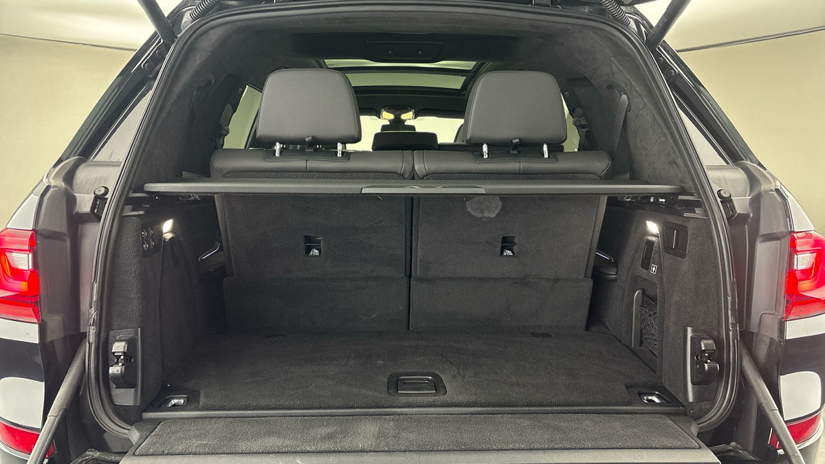 BMW X7 Image 11