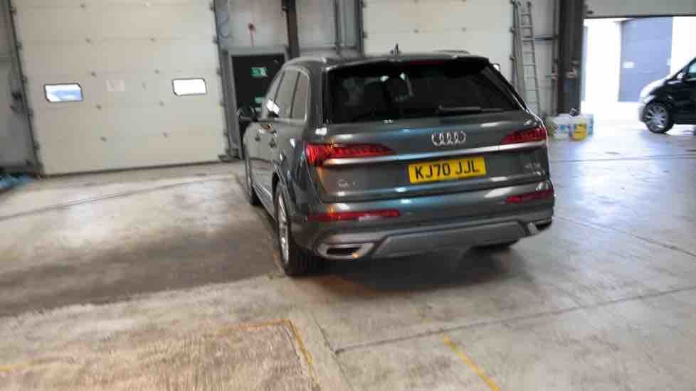 More views of Audi Q7