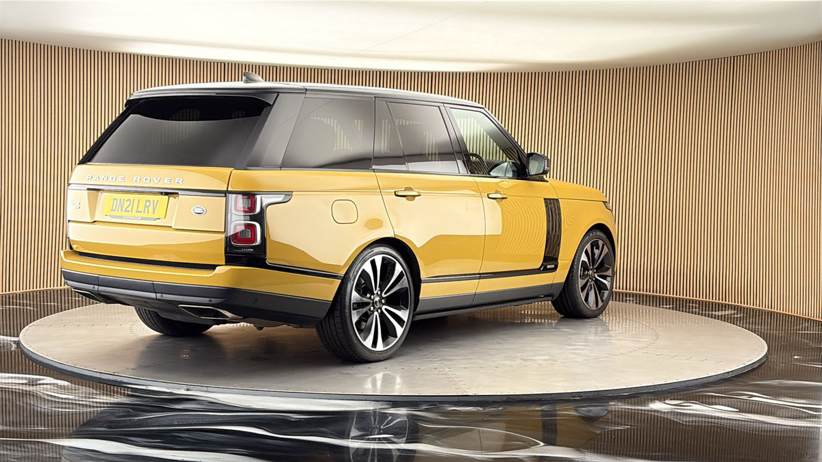 More views of Land Rover Range Rover