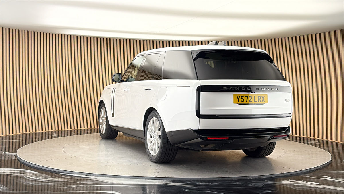 More views of Land Rover Range Rover