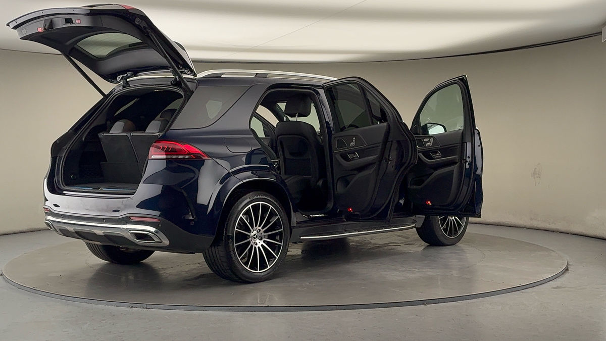 More views of Mercedes-Benz GLE