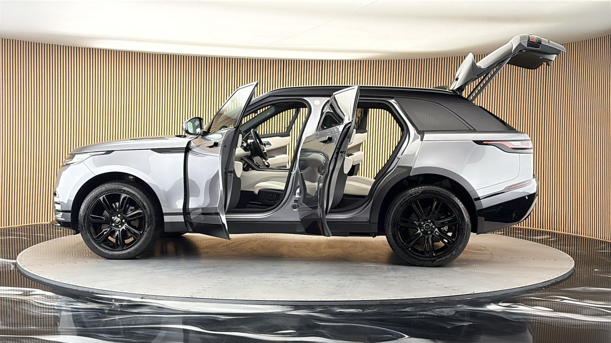 More views of Land Rover Range Rover Velar