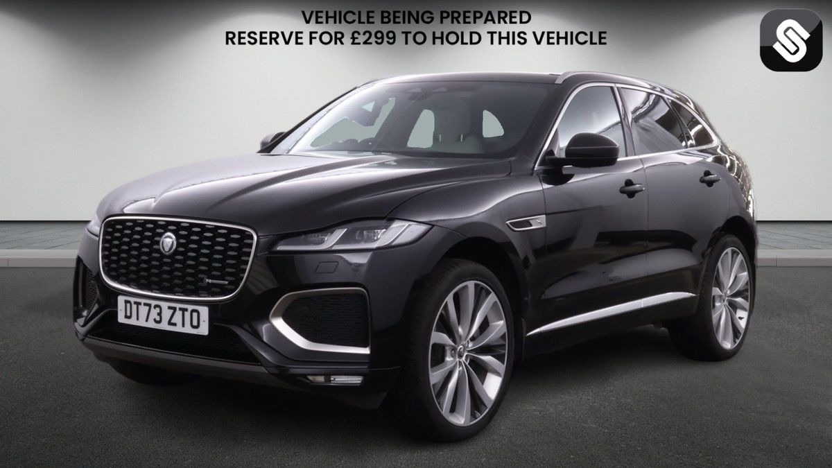 Jaguar F-PACE Image 2