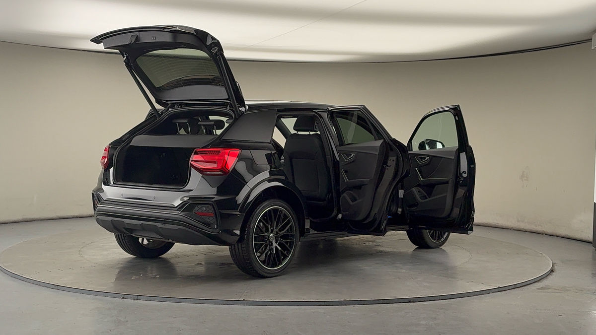 More views of Audi Q2