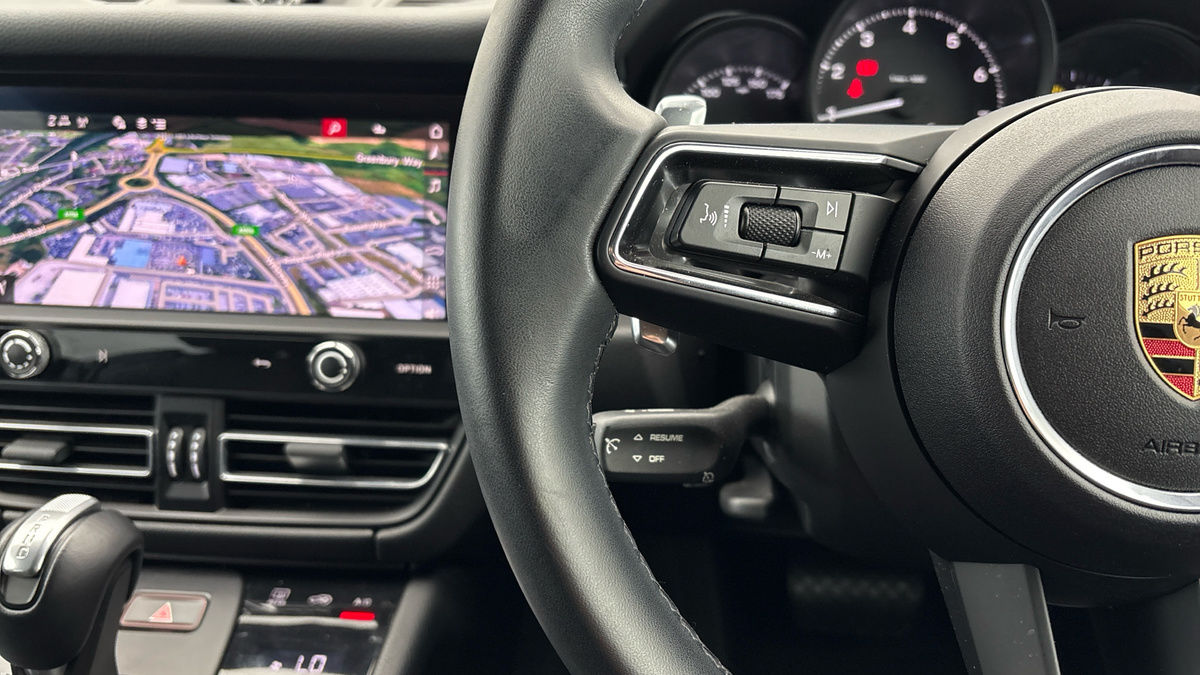 Porsche Macan Image 13