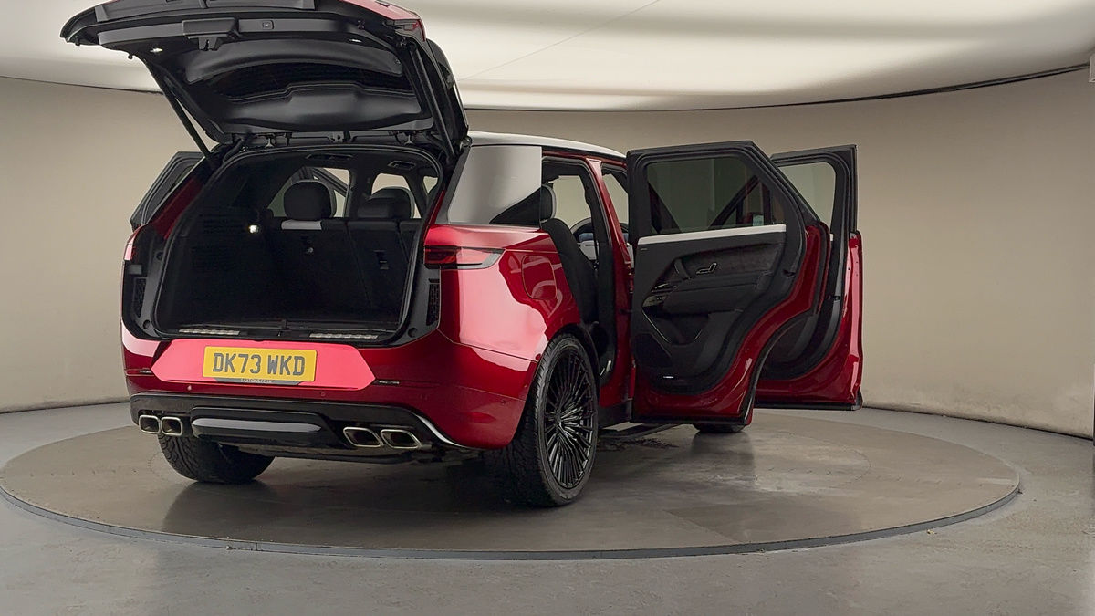 More views of Land Rover Range Rover Sport