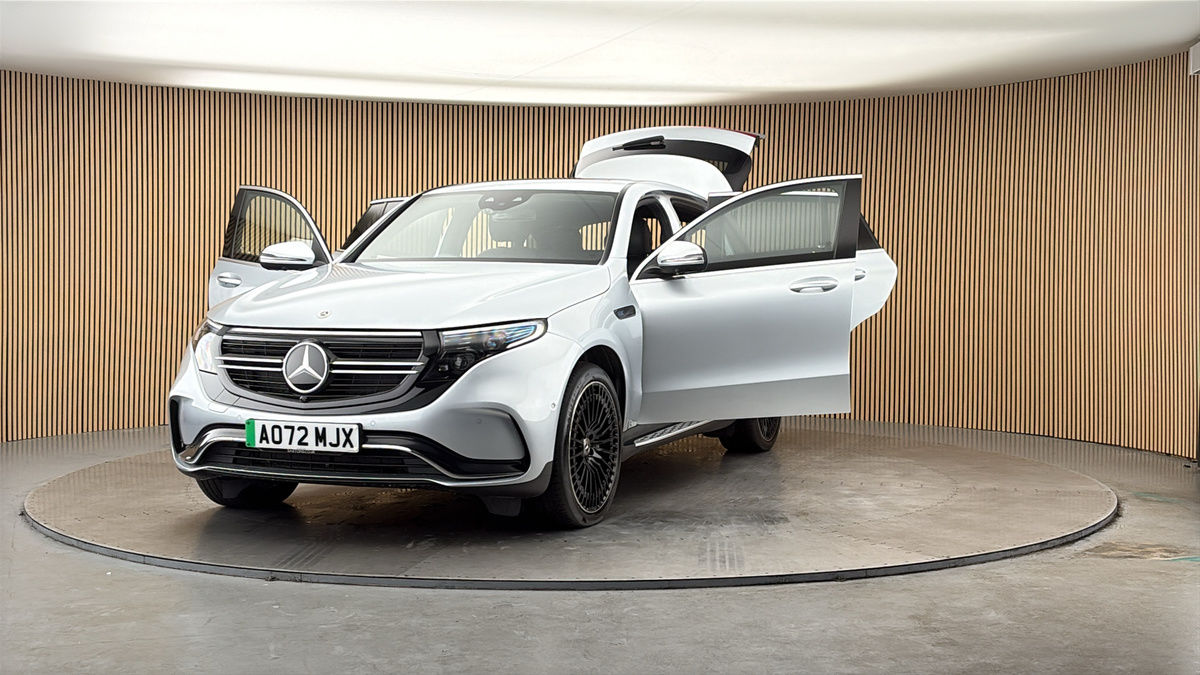 More views of Mercedes-Benz EQC