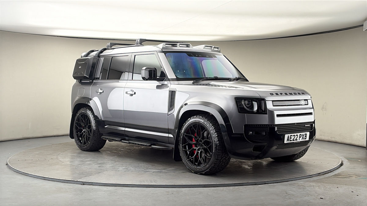 More views of Land Rover Defender 110