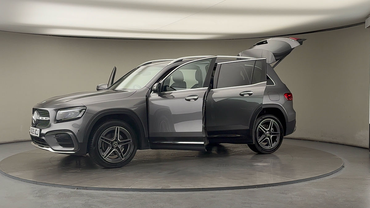 More views of Mercedes-Benz GLB