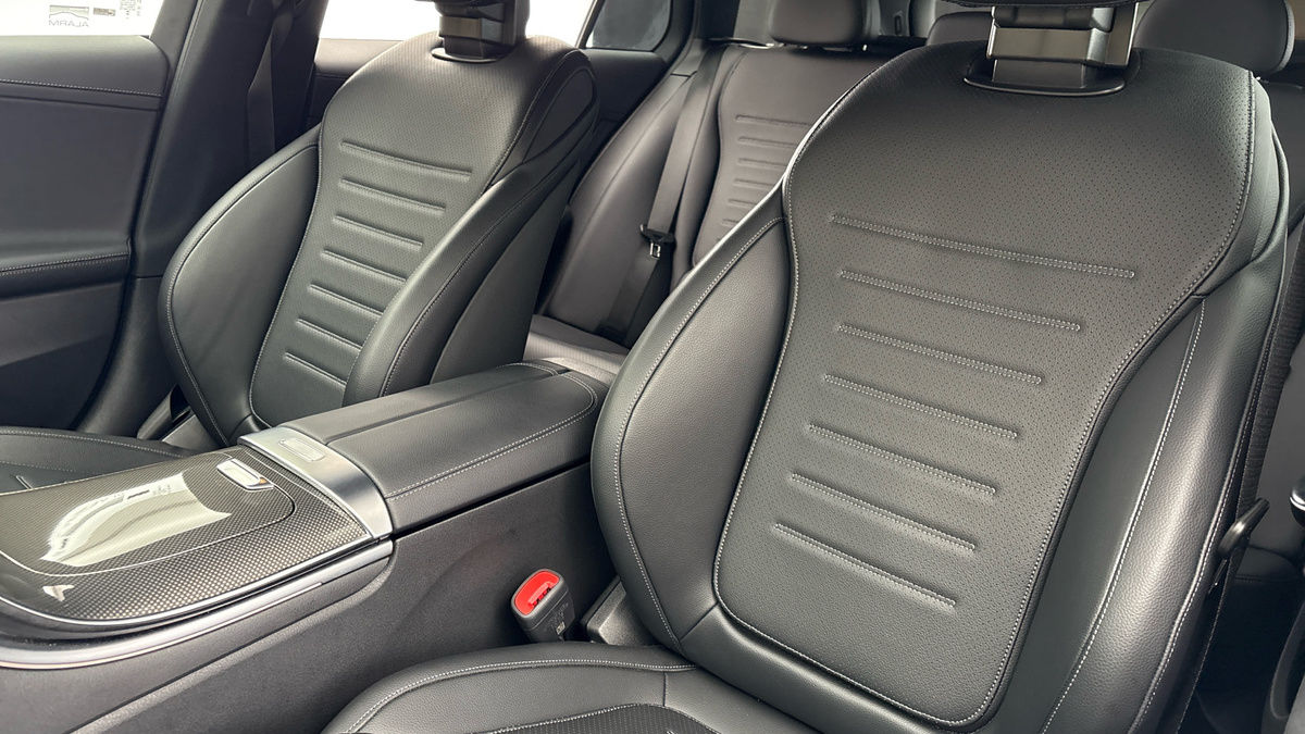 Mercedes-Benz C Class Image 7