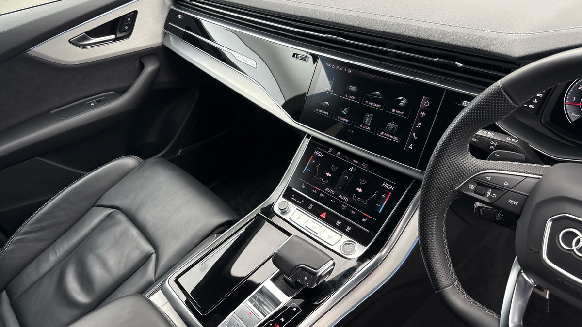 Audi Q8 Image 18