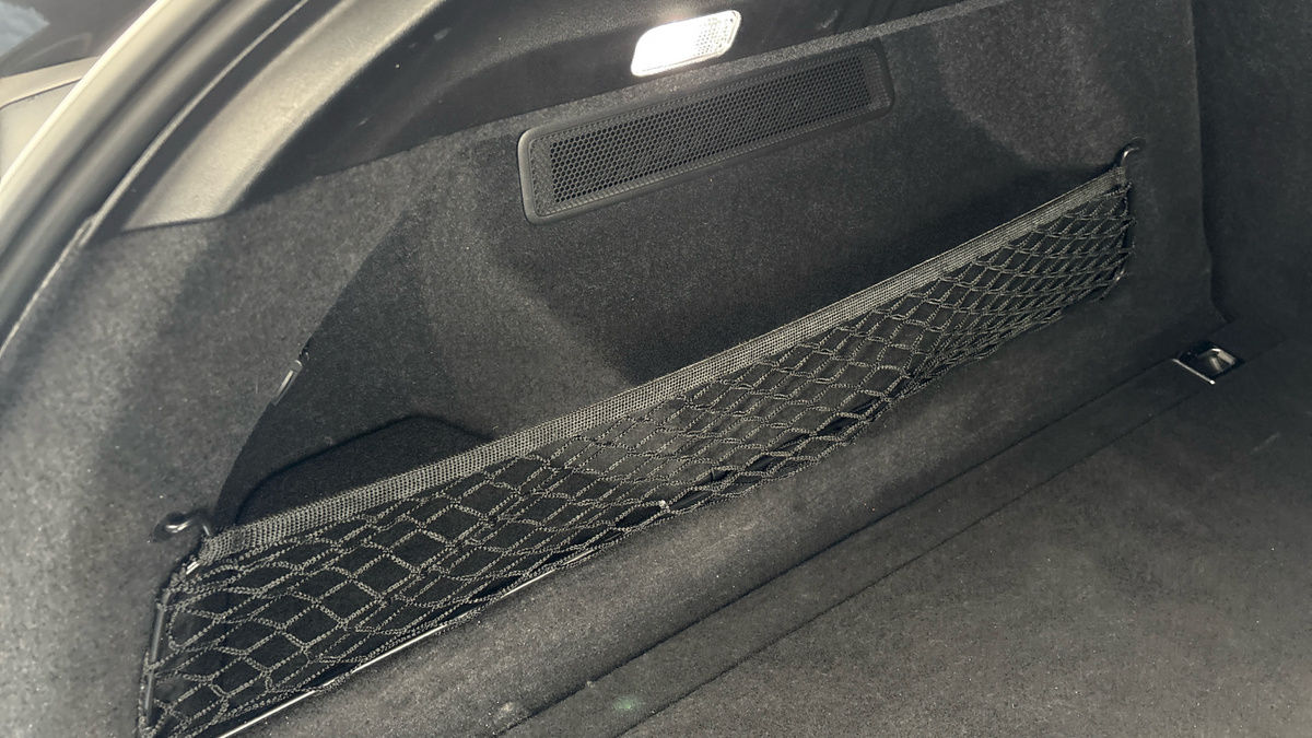 Porsche Cayenne Image 36
