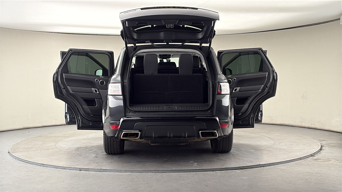 More views of Land Rover Range Rover Sport