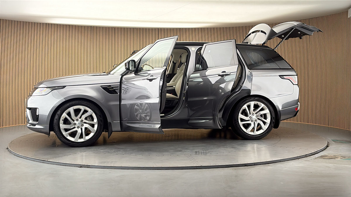 More views of Land Rover Range Rover Sport