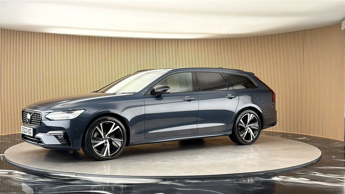 More views of Volvo V90