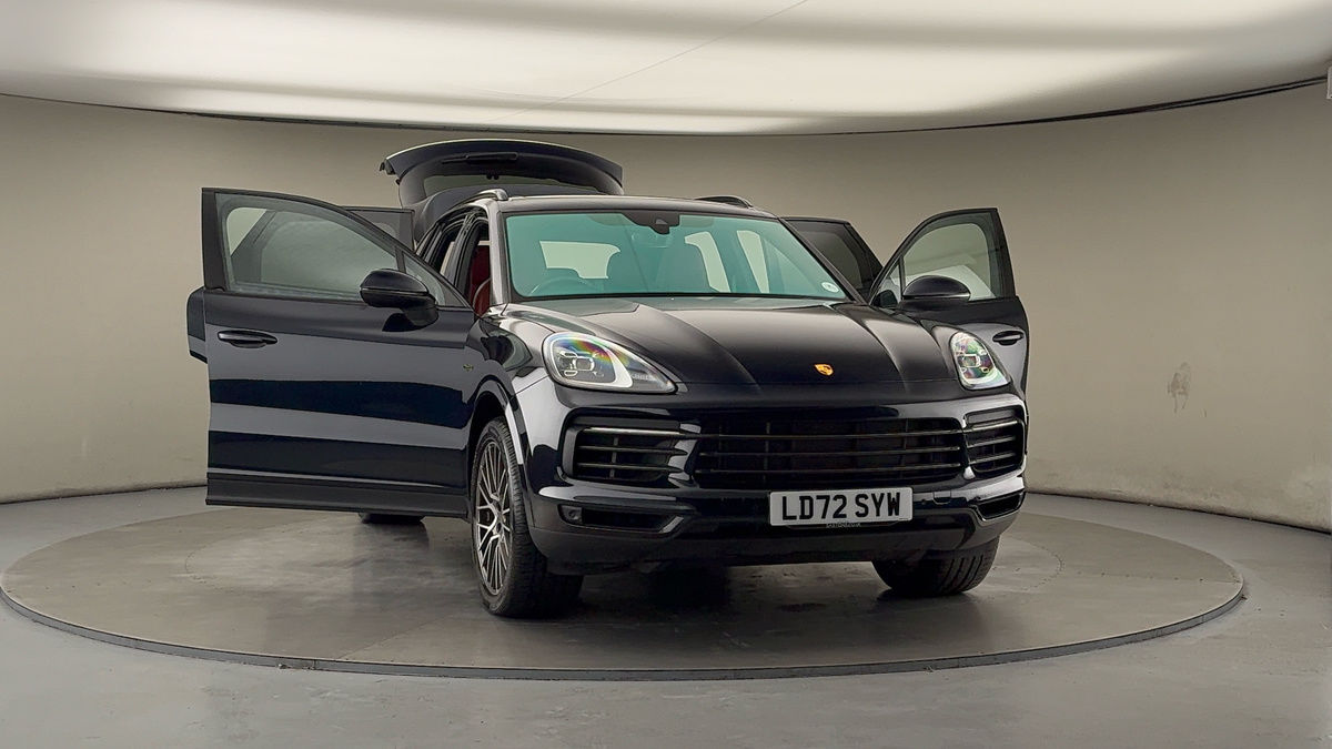 More views of Porsche Cayenne