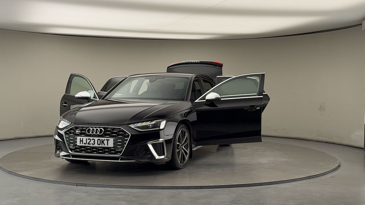 More views of Audi S4