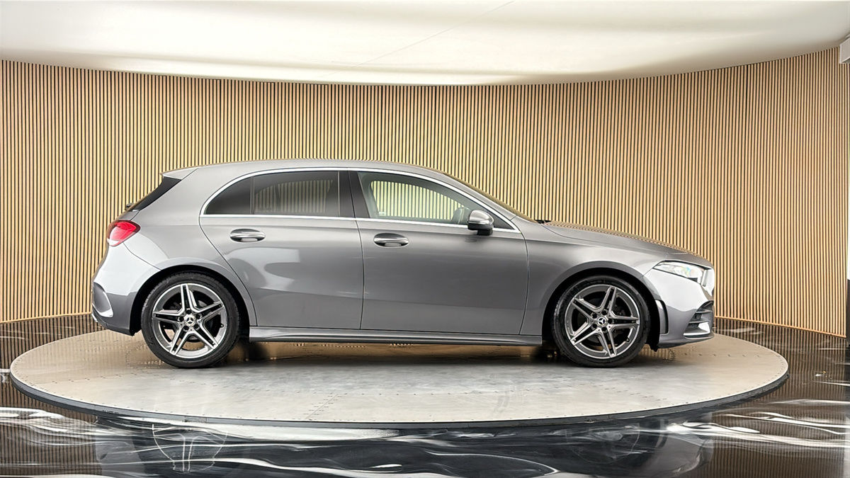 Mercedes-Benz A Class Image 16
