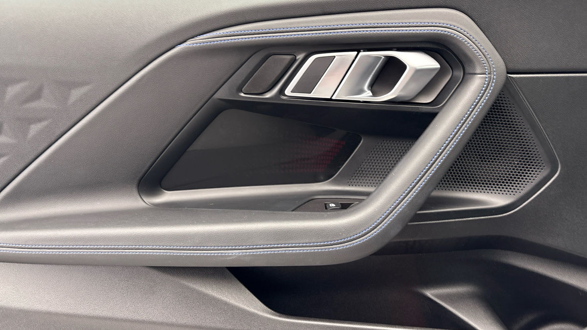 BMW 2 Series Image 19