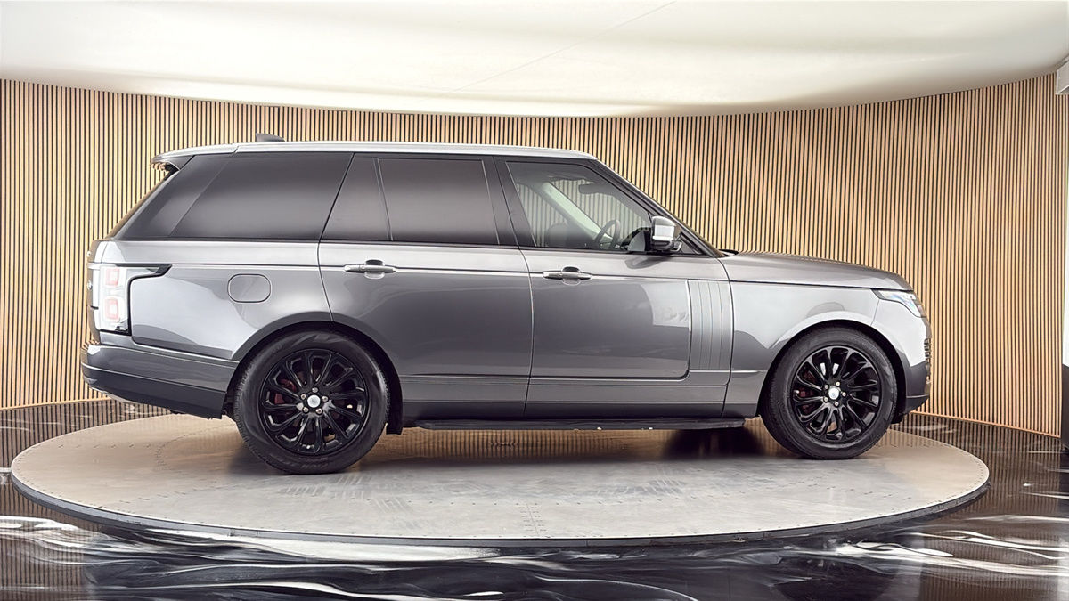 More views of Land Rover Range Rover
