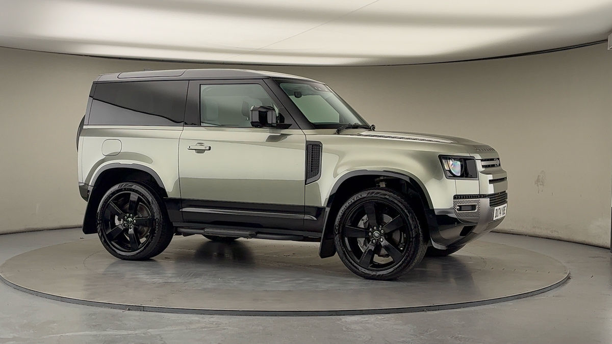 More views of Land Rover Defender 90