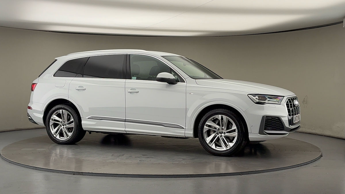 More views of Audi Q7