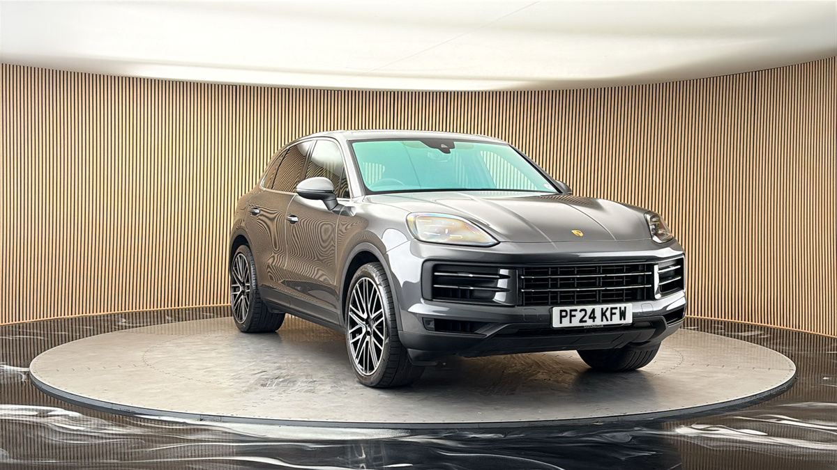 More views of Porsche Cayenne