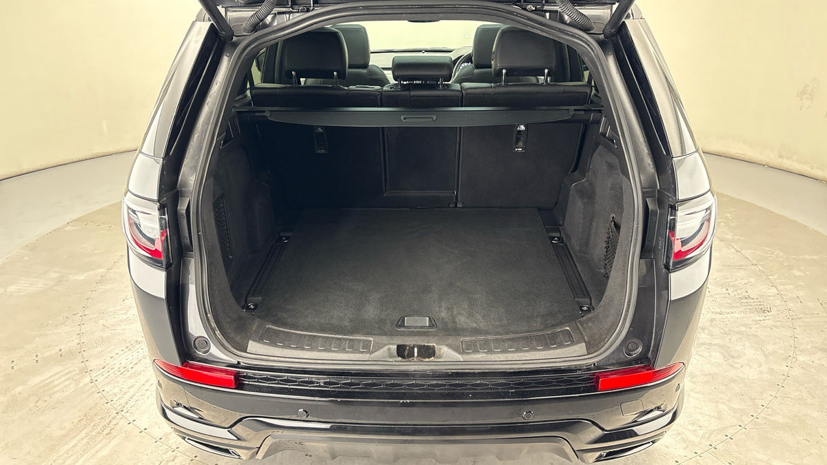 Land Rover Discovery Sport Image 11