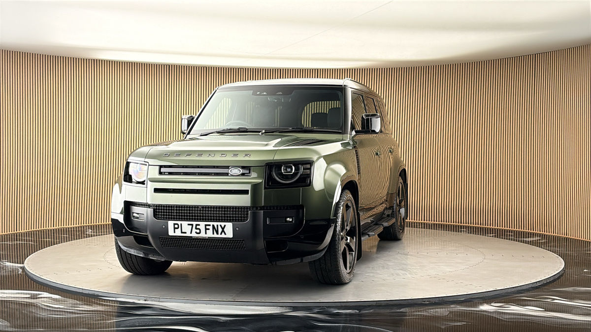 More views of Land Rover Defender 110