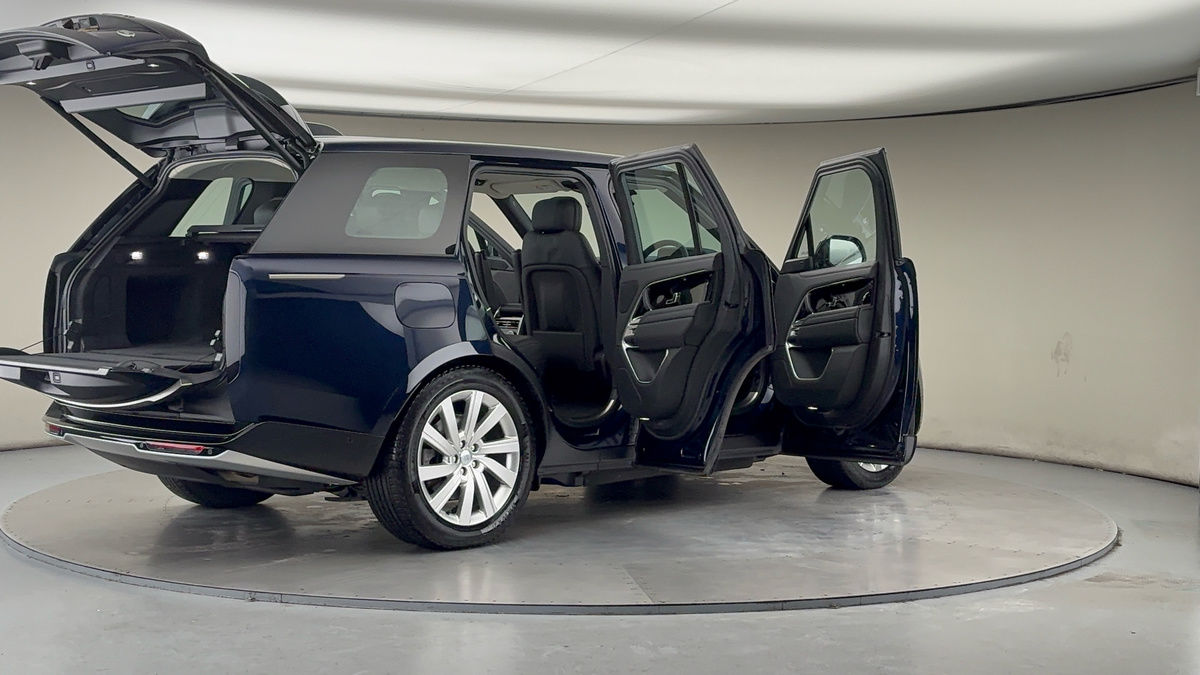 More views of Land Rover Range Rover