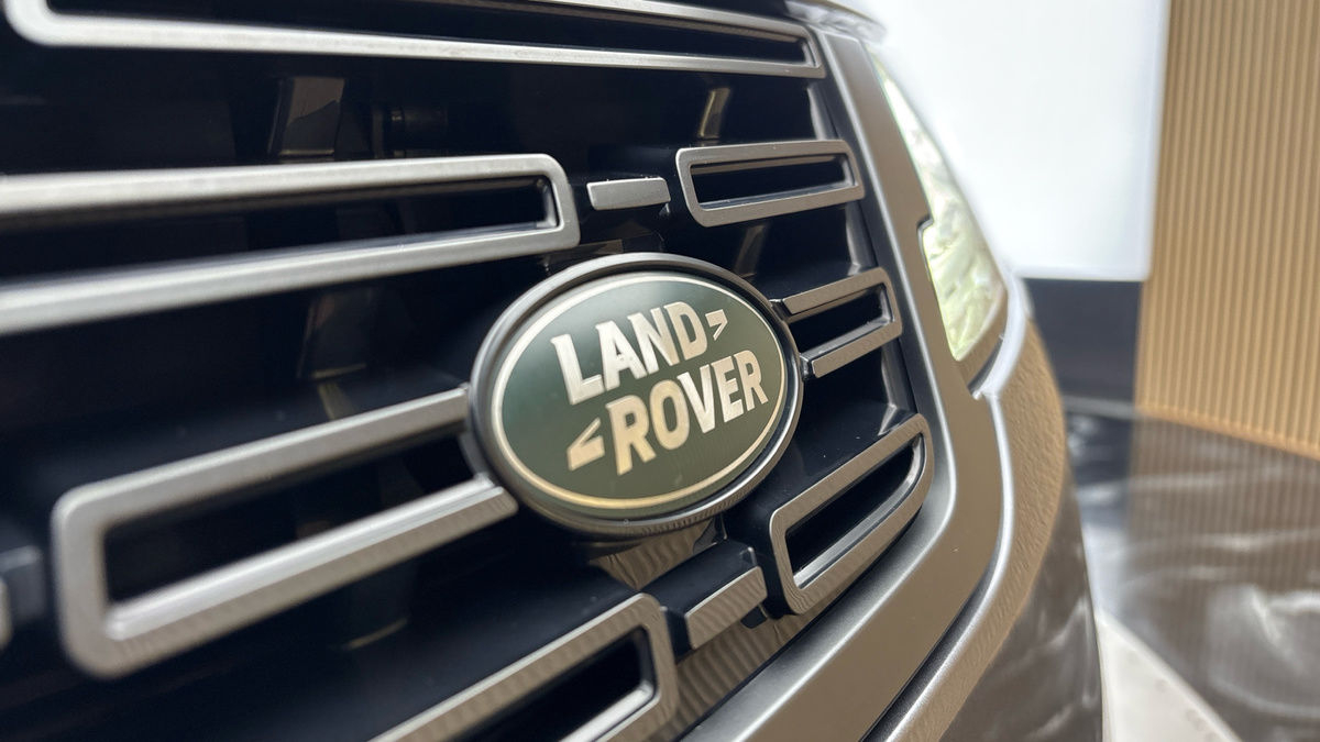 Land Rover Range Rover Sport Image 40