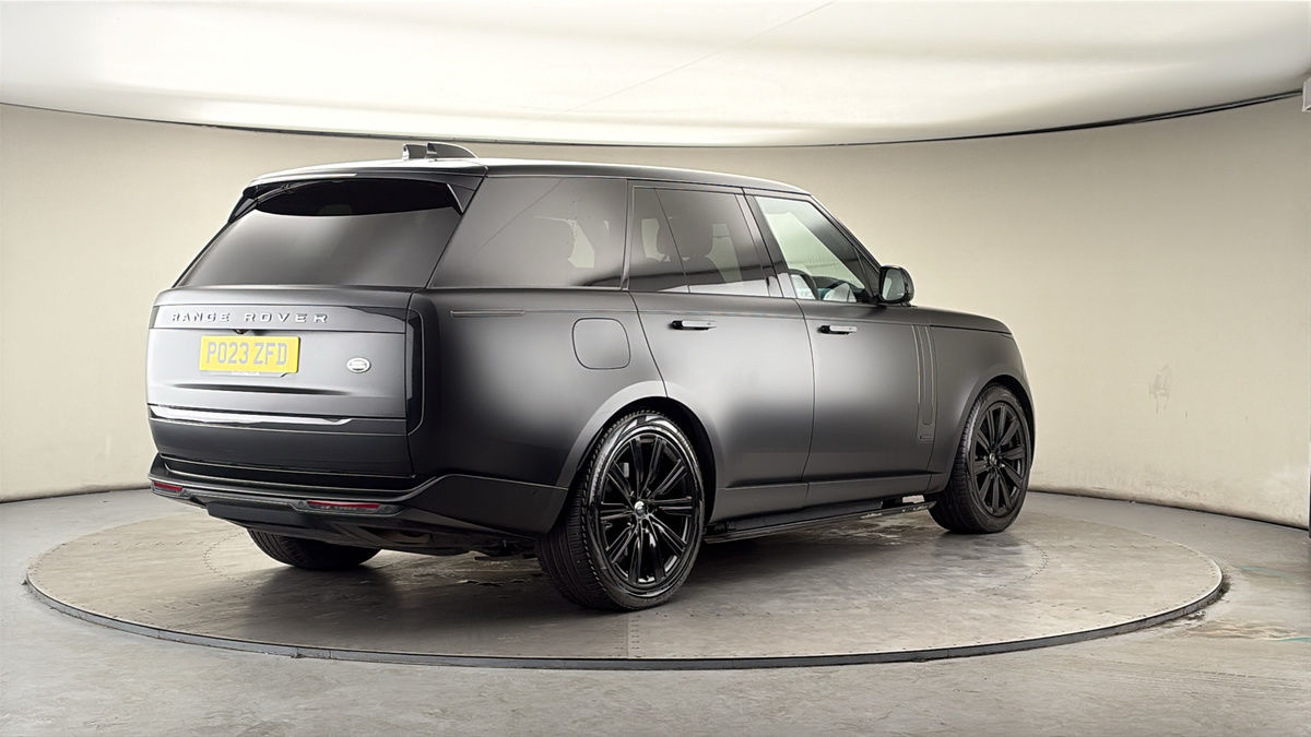 More views of Land Rover Range Rover