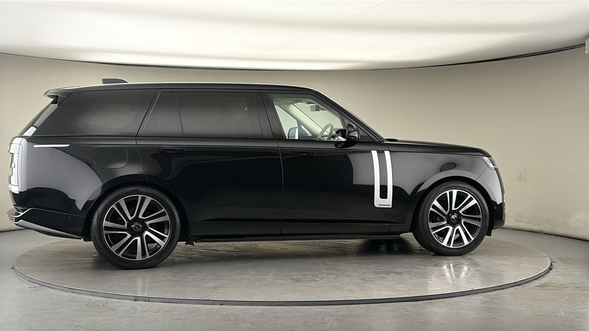 More views of Land Rover Range Rover