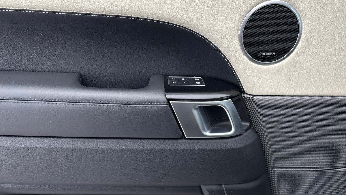 Land Rover Range Rover Sport Image 19