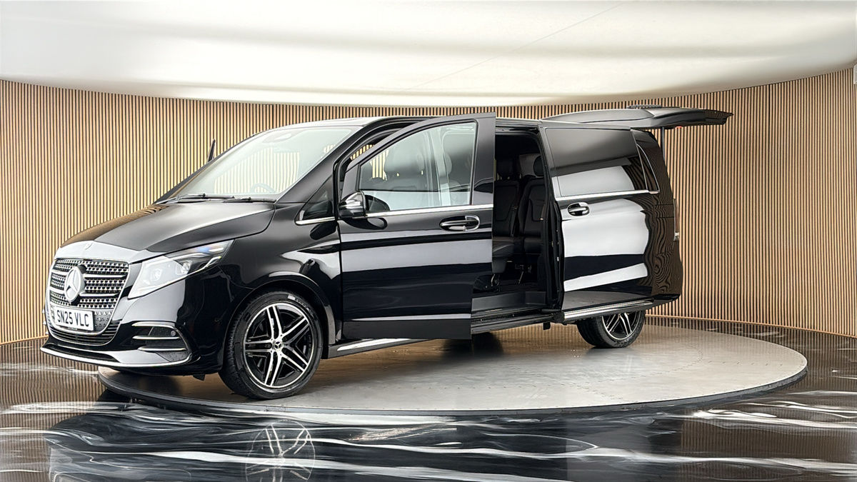 Mercedes-Benz V Class Image 22