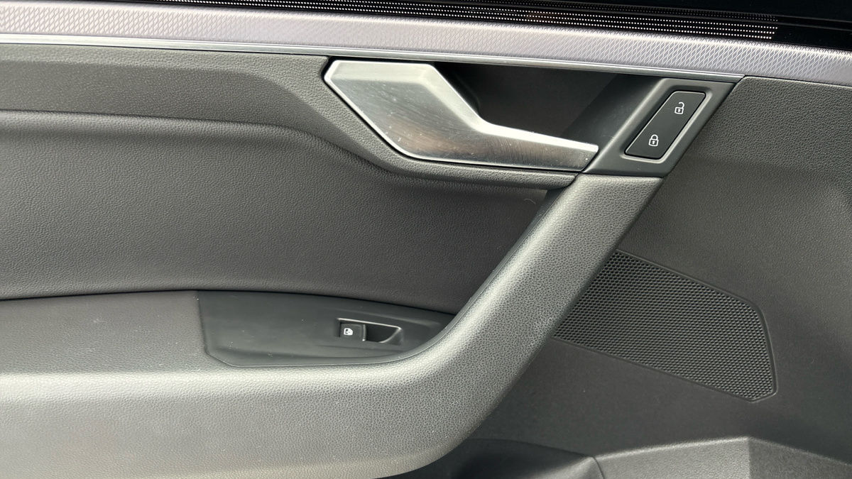 Volkswagen Touareg Image 19