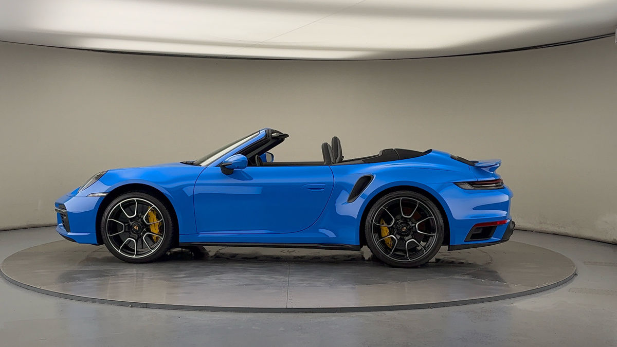 More views of Porsche 911