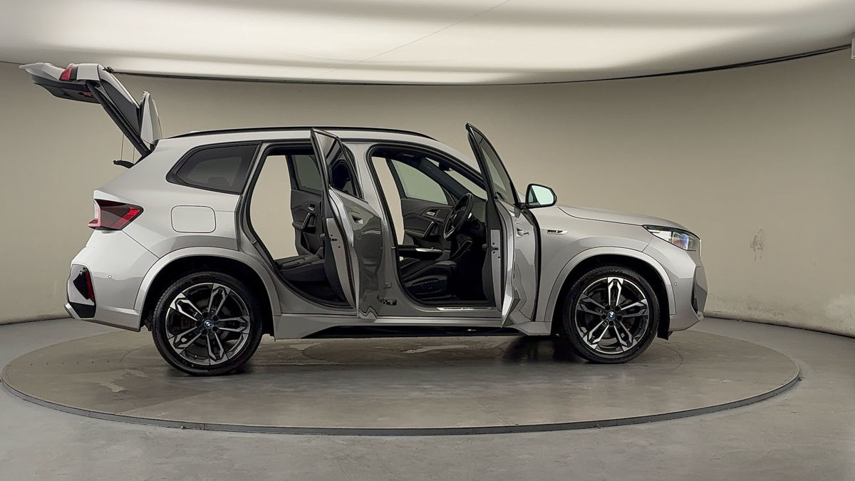 More views of BMW X1