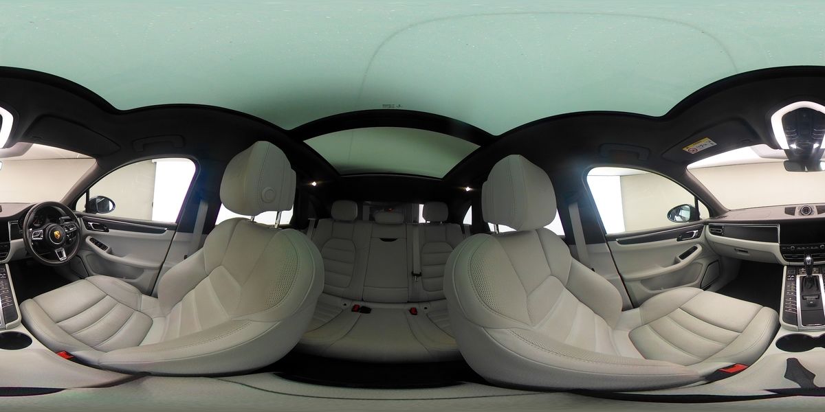 More views of Porsche Macan