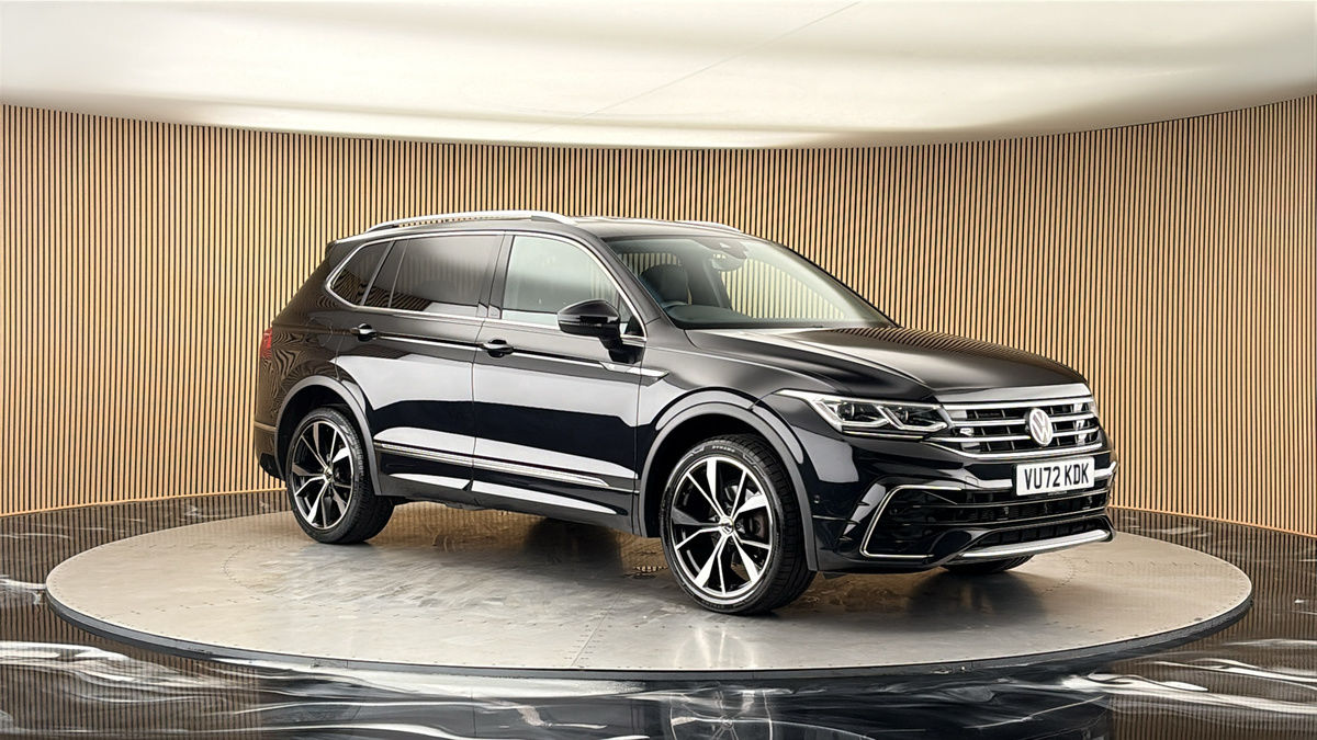 More views of Volkswagen Tiguan Allspace