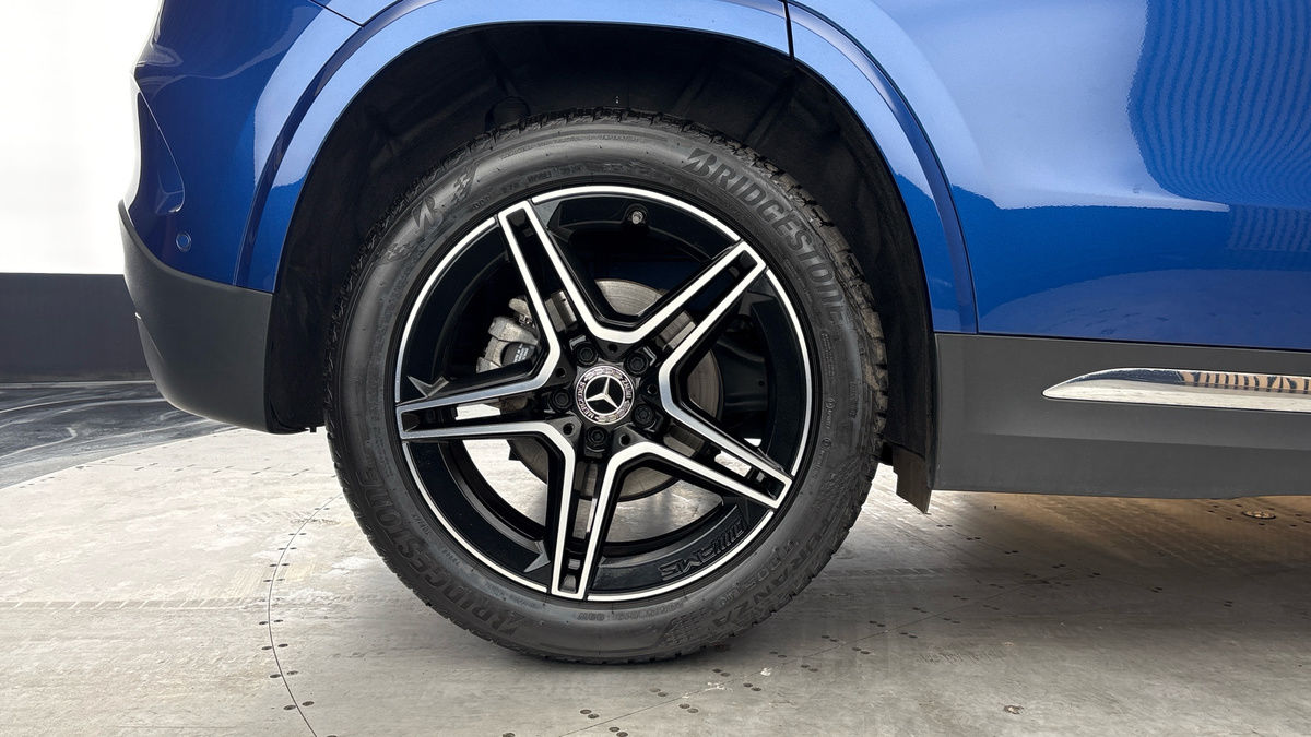 Mercedes-Benz GLA Image 10