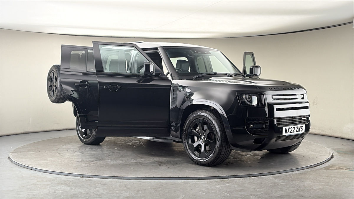 More views of Land Rover Defender 110